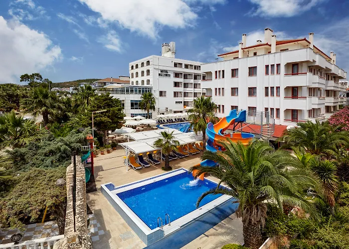 比尔卢库酒店 Ayvalı