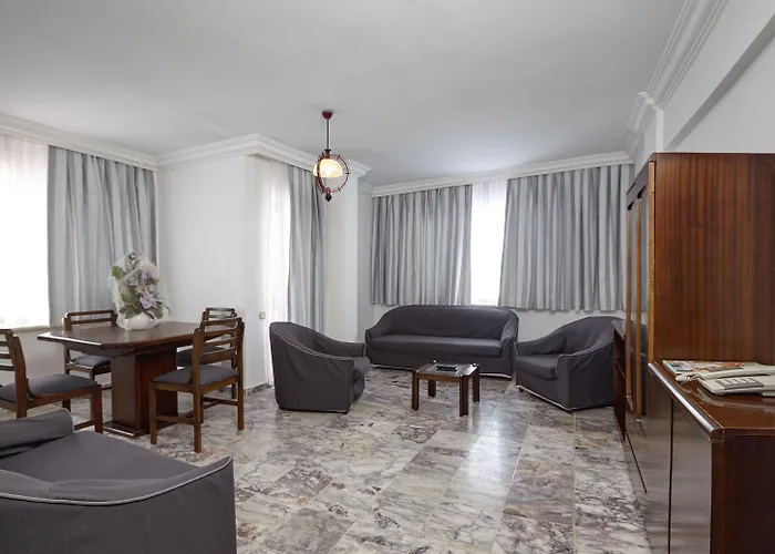 比尔卢库酒店 3* Ayvalı